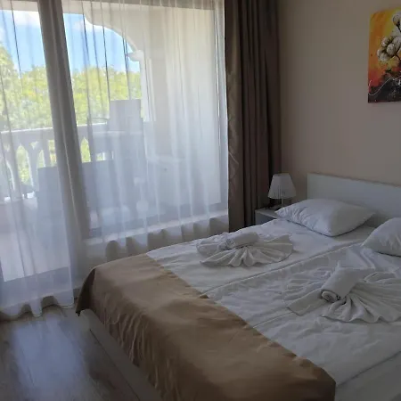 South Bay Luxury Studio Apartman Várna